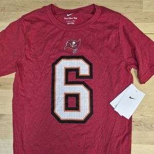 Tampa Bay Buccaneers/ Nike / Mayfield Youth T Shirt/ Size M 10/12 NWT